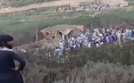 Pakistan News:पाकिस्तानी एयर फोर्स ने पाकिस्तान में ही गिराए कई बम, 30 लोगों की मौत; कई घायल