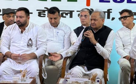 Bihar Assembly Elections 2025:पूर्व CM अशोक गहलोत ने बिहार में चलाया ‘जादू’, 24 घंटे में बदल दिया पासा; बने कांग्रेस के संकटमोचक