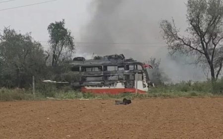 Tragic Bus Fire in Jaipur:जयपुर में मजदूरों से भरी बस में दौड़ा 11 हजार वोल्ट का करंट, 2 की मौत, कई झुलसे