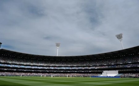 IND vs AUS:ऑस्ट्रेलिया में क्रिकेट जगत सदमे में: अभ्यास के दौरान सिर पर गेंद लगने से युवा क्रिकेटर लाइफ सपोर्ट पर
