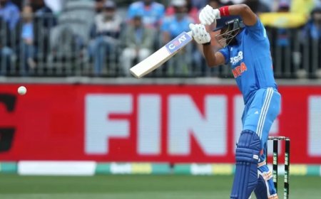 IND vs SA ODI:श्रेयस अय्यर साउथ अफ्रीका वनडे सीरीज से बाहर, टीम इंडिया को लगा बड़ा झटका