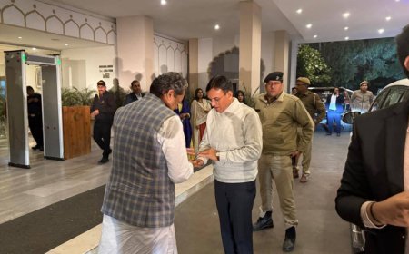 ESIC Hospital Jaipur:जयपुर के ESIC अस्पताल में केंद्रीय स्वास्थ्य मंत्री का आधी रात औचक निरीक्षण, ड्यूटी से गायब मिले डॉक्टर
