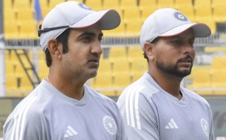 IND vs SA:गौतम गंभीर का बचाव: गावस्कर और अश्विन ने कहा, 'खिलाड़ियों की गलती है, कोच को दोष देना गलत'