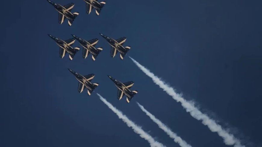 Tejas Crash In Dubai:दुबई एयर शो 2025: भारत के तेजस विमान का दुखद क्रैश, पायलट की मौत