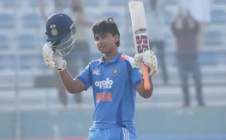 Vaibhav Suryavanshi:वैभव सूर्यवंशी ने रचा इतिहास: U19 वनडे में 14 छक्के लगाकर तोड़ा वर्ल्ड रिकॉर्ड