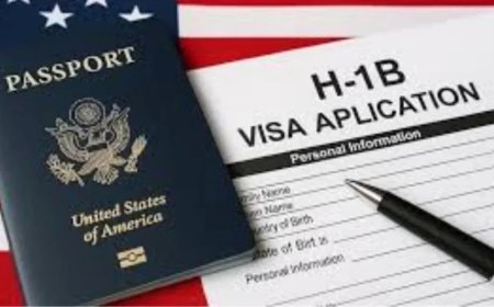 Donald Trump:H-1B, H-4 वीजा आवेदकों की आज से कड़ी जांच: सोशल मीडिया भी खंगालेगा अमेरिका