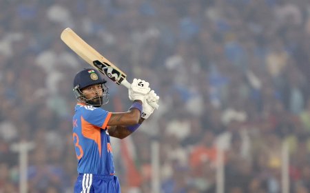 IND vs SA T20:हार्दिक का धमाका: अफ्रीका के खिलाफ 16 गेंदों में अर्धशतक जड़कर, इस मामले में अभिषेक को पछाड़ा