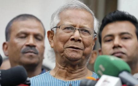 Bangladesh Violence:भारत-बांग्लादेश तनाव: आवामी लीग ने यूनुस सरकार पर नफरत फैलाने का आरोप लगाया