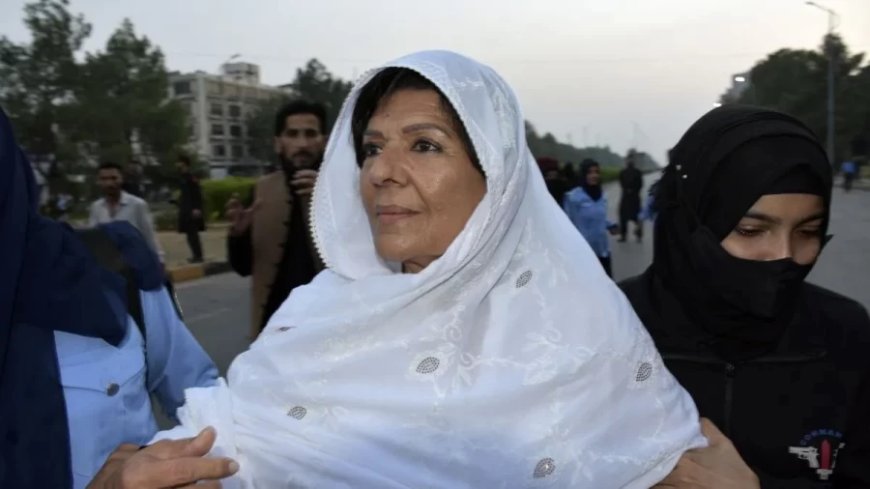 Pakistan News:इमरान खान की बहन समेत 400 पर आतंकवाद का मुकदमा, पाकिस्तान में बवाल