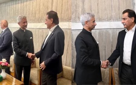 Jaishankar-Sadiq Meet:जयशंकर-सादिक की ढाका में मुलाकात: पाकिस्तानी नेता का दावा- विदेश मंत्री खुद हाथ मिलाने आए