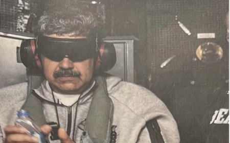 US-Venezuela Conflict:अमेरिकी सैनिकों के कब्जे में वेनेजुएला के राष्ट्रपति निकोलस मादुरो, पहली तस्वीर जारी