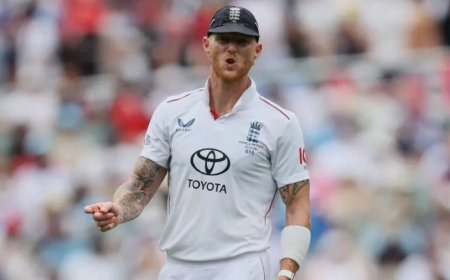 AUS vs ENG:सिडनी टेस्ट में बेन स्टोक्स चोटिल, लंगड़ाते हुए मैदान से बाहर गए, इंग्लैंड की बढ़ी चिंता