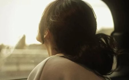 Sreeleela Movies:24 साल की उम्र में 3 बच्चों की मां बनीं श्रीलीला, बताई बच्चों को साथ न रखने की वजह