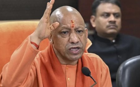 :बजट पर सीएम योगी की प्रेस कॉन्फ्रेंस: यूपी को मिले बड़े प्रोजेक्ट्स और फंड