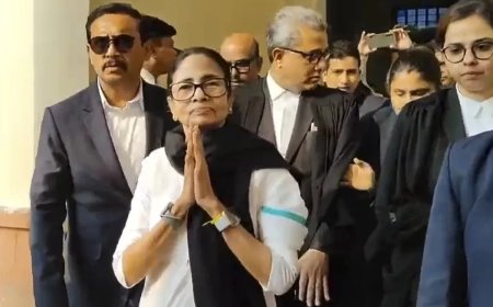 :ममता बनर्जी ने सुप्रीम कोर्ट में एसआईआर प्रक्रिया को दी चुनौती