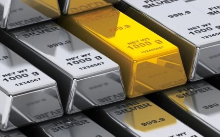 MCX पर सोना ₹1,54,837 और चांदी ₹2,43,081 के पार पहुंची