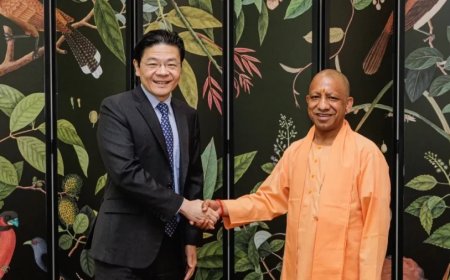 मुख्यमंत्री योगी आदित्यनाथ की सिंगापुर यात्रा: प्रधानमंत्री लॉरेंस वांग से निवेश पर चर्चा