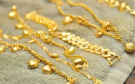 गोल्ड मार्केट अपडेट: रिकॉर्ड हाई से 20% गिरा सोना, बेयर मार्केट के संकेत