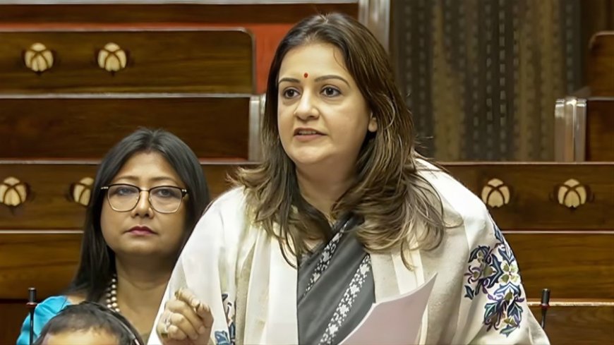 प्रियंका चतुर्वेदी ने चुनाव आयोग की निष्पक्षता और मतदान अंतराल पर उठाए सवाल