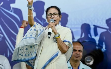 ममता बनर्जी ने भवानीपुर से भरा नामांकन: शक्ति प्रदर्शन के साथ चुनावी बिगुल फूंका