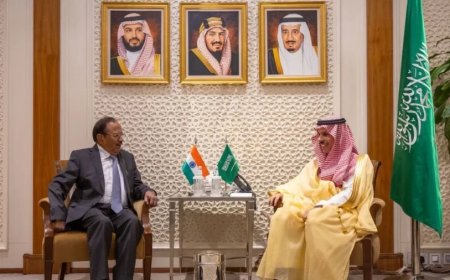 NSA अजीत डोभाल का रियाद दौरा: सऊदी नेतृत्व के साथ ऊर्जा और सुरक्षा पर उच्चस्तरीय चर्चा