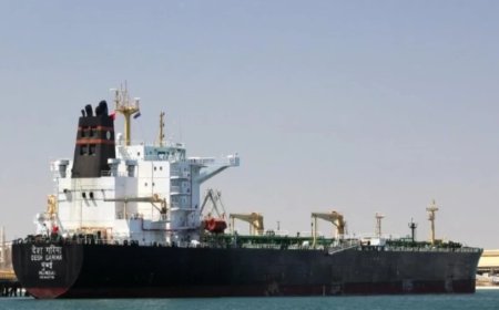 अमेरिका-ईरान तनाव: स्ट्रेट ऑफ होर्मुज पार कर भारत पहुंचा तेल टैंकर 'देश गरिमा'