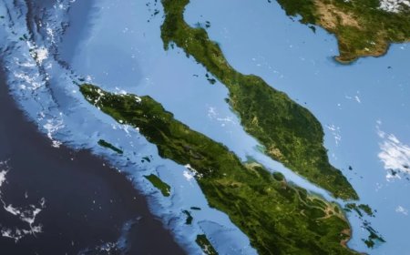 मलक्का स्ट्रेट में जहाजों पर टोल टैक्स का प्रस्ताव, भारत के व्यापार पर संकट?