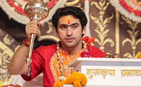 धीरेंद्र शास्त्री का विवादित बयान: 'बड़े घरानों की महिलाएं पीने लगीं शराब', संस्कारों पर उठाए सवाल