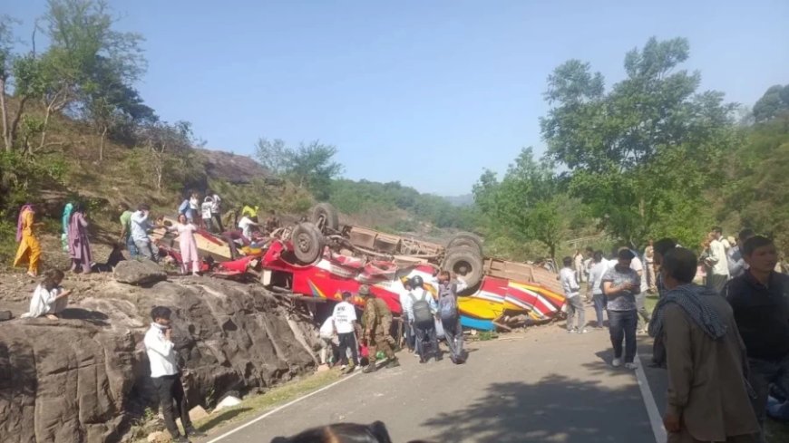 उधमपुर में भीषण बस हादसा: 17 की मौत, 31 घायल, मची चीख-पुकार