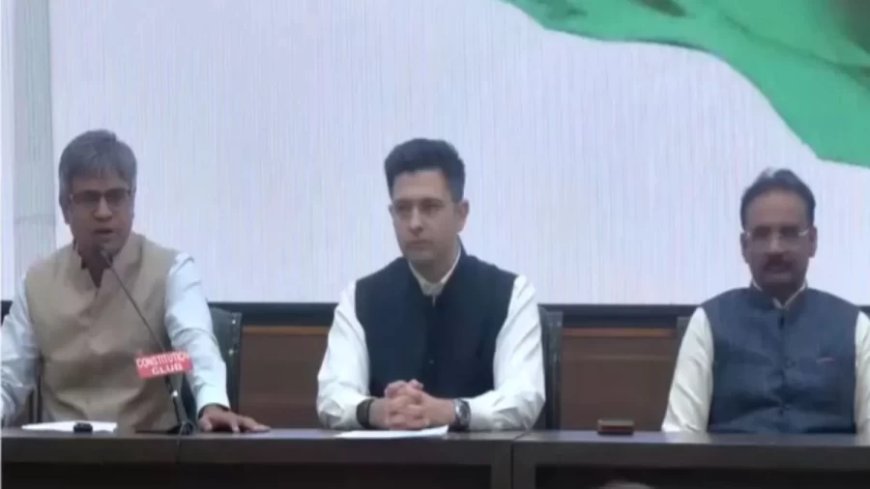 AAP में बड़ी बगावत: राघव चड्ढा ने छोड़ी पार्टी, 7 सांसदों के साथ BJP में विलय का दावा