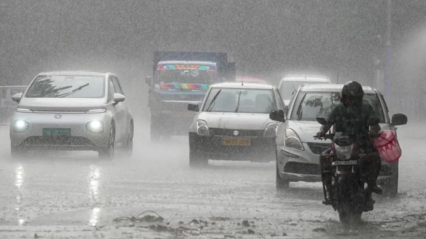 मौसम अपडेट: दिल्ली में बारिश का अलर्ट, जम्मू-हिमाचल में बर्फबारी और ओलावृष्टि