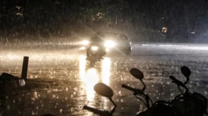 दिल्ली-NCR में झमाझम बारिश: भीषण गर्मी से राहत, 14 राज्यों में अलर्ट