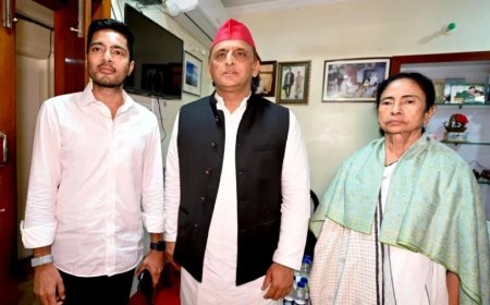 ममता बनर्जी से मिले अखिलेश यादव: 'यूपी में ट्रायल, बंगाल में अमल', बीजेपी पर साधा निशाना
