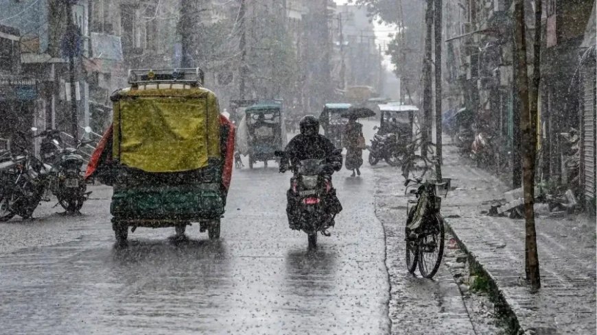दिल्ली-NCR में मौसम का मिजाज बदला: धूल भरी आंधी और बारिश से मिली राहत