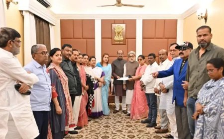 टीएमसी में बड़ी फूट: 20 बागी सांसदों ने स्पीकर ओम बिरला से की मुलाकात, एनसीपीआई में विलय का ऐलान