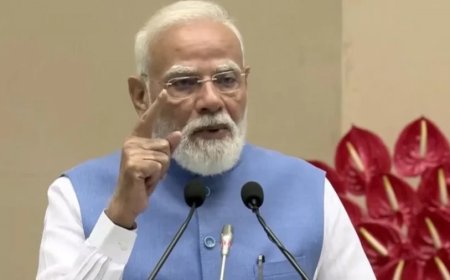 पीएम मोदी ने 15 लाख युवाओं को दी 2400 करोड़ की सौगात