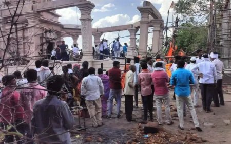 परभणी मंदिर हादसा: यशवाड़ी हनुमान मंदिर की छत गिरी, मलबे में दबे 25 श्रद्धालु