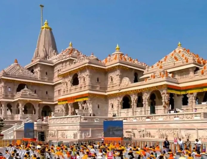 अयोध्या राम मंदिर दान चोरी मामला: 8 लोगों के खिलाफ FIR दर्ज, SIT रिपोर्ट के बाद बड़ी कार्रवाई