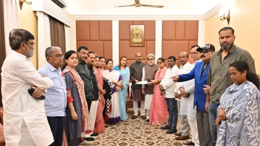 टीएमसी में बड़ी फूट: 20 बागी सांसदों ने स्पीकर ओम बिरला से की मुलाकात, एनसीपीआई में विलय का ऐलान