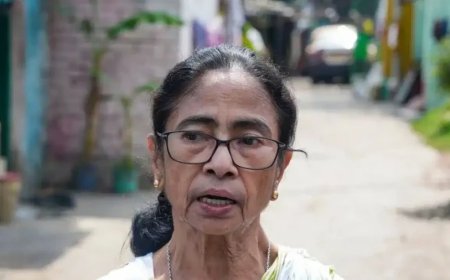 क्या मैं मर गई हूं? ममता बनर्जी ने संभाली टीएमसी प्रदेश अध्यक्ष की कमान