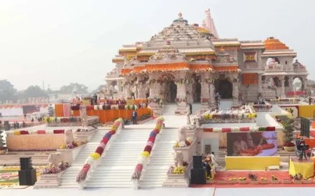 राम मंदिर के नकद चढ़ावे में बड़ा बदलाव: 500 के बजाय अब 10 और 20 के नोटों की भरमार