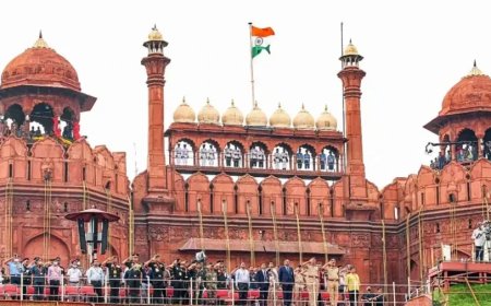 दिल्ली लाल किला एक महीने के लिए बंद स्वतंत्रता दिवस की तैयारियां शुरू