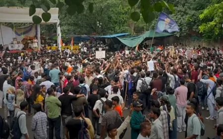 जंतर मंतर पर उपद्रव: प्रदर्शनकारियों के हमले में एसीपी विवेक भगत घायल, पटना में भी भारी बवाल