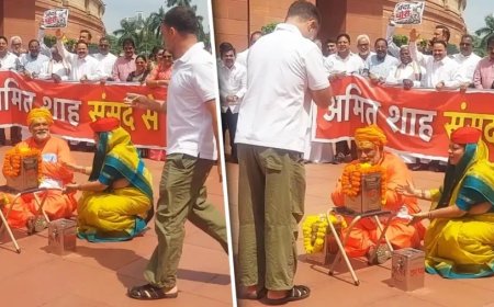 राम मंदिर चंदा चोरी पर संसद में विपक्ष का अनोखा प्रदर्शन: पुजारी बने पप्पू यादव और राहुल गांधी ने दिया दान