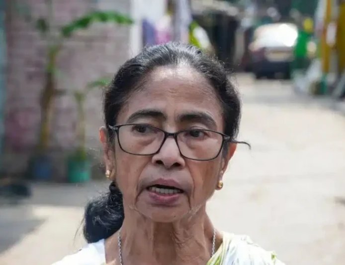 क्या मैं मर गई हूं? ममता बनर्जी ने संभाली टीएमसी प्रदेश अध्यक्ष की कमान