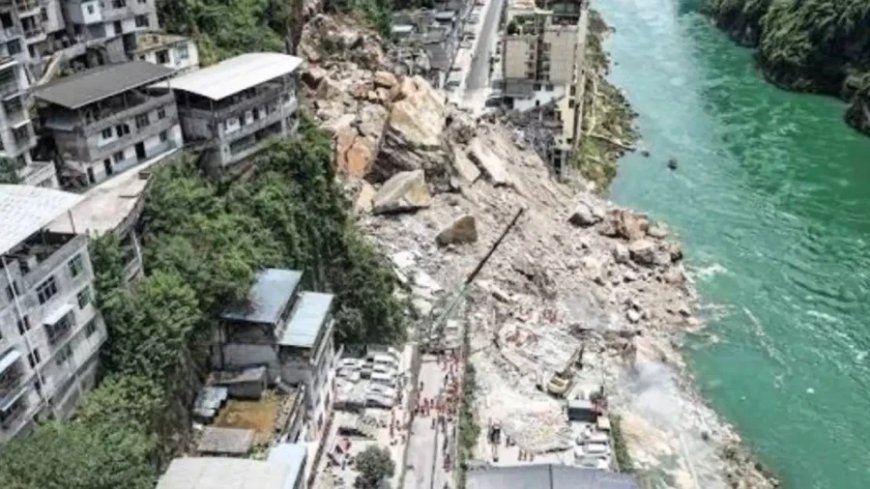 चीन के चोंगकिंग में भूस्खलन से भारी तबाही, 8 की मौत और 34 लापता