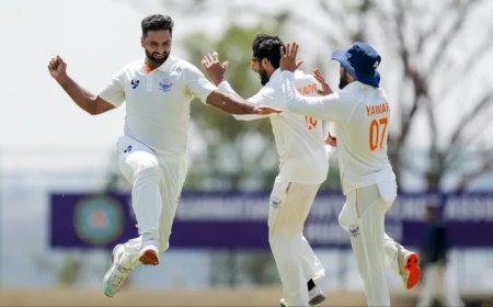 IND vs SL: जसप्रीत बुमराह की जगह आकिब नबी को मिला मौका, श्रीलंका टेस्ट सीरीज के लिए टीम इंडिया में शामिल