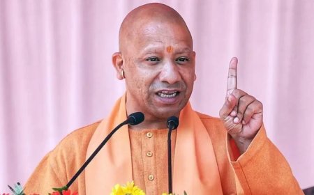 राष्ट्रगान-राष्ट्रगीत का अपमान बर्दाश्त नहीं, तिरंगा यात्रा में गरजे सीएम योगी आदित्यनाथ