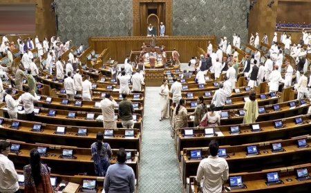 संसद मानसून सत्र का आखिरी दिन: अमित शाह की चर्चा की अपील, क्या राहुल गांधी खत्म करेंगे गतिरोध?