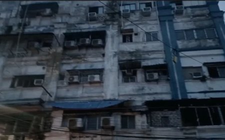 कोलकाता होटल अग्निकांड: मिर्ज़ा ग़ालिब स्ट्रीट पर होटल में लगी भीषण आग, 9 की मौत